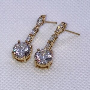 Gorgeous gold tone w cz diamonds - small marquis, baguettes w @ 3 ct brilliant